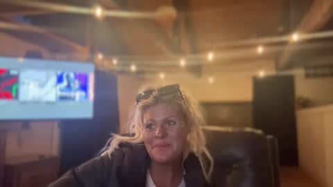 honeybuhnny online show from 03-10-26, 04:28