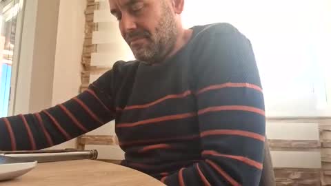 Snapshot of honeydaddyforyou chatting on 11-26-25, 03:35 honeydaddyforyou online show from 11-26-25, 03:35