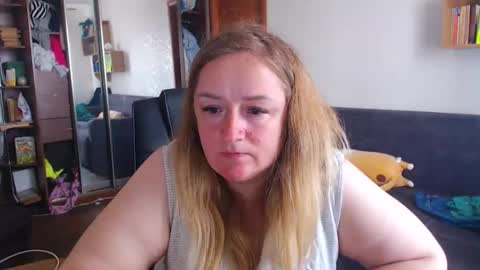 HoneydewMolly online show from 04-02-26, 12:03