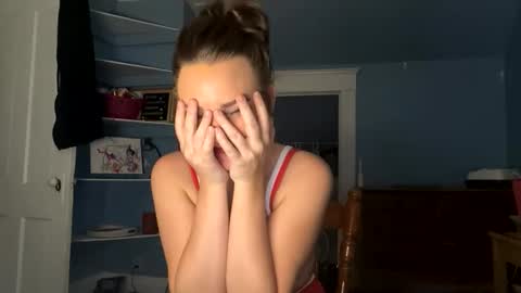 HoneyDrippinBunny online show from 05-26-26, 03:46