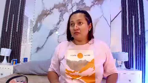 HONEY HIPS online show from 07-14-26, 11:27