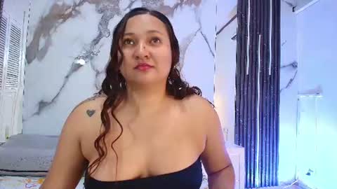 HONEY HIPS online show from 07-28-26, 12:48
