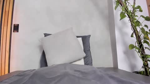 Snapshot of honeyhot69__ chatting on 12-23-24, 11:14 Sofia independent model online show from 12-23-24, 11:14