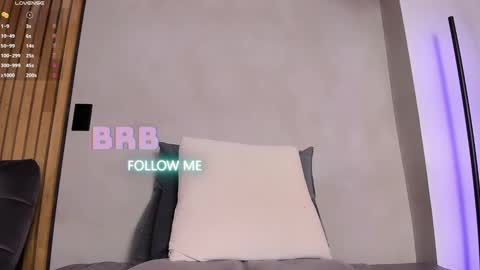 Snapshot of honeyhot69__ chatting on 02-19-25, 02:12 Sofia independent model online show from 02-19-25, 02:12