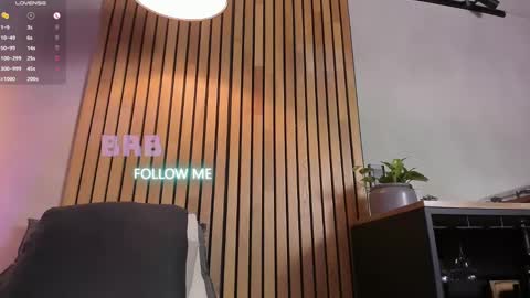 Snapshot of honeyhot69__ chatting on 03-10-25, 02:37 Sofia independent model online show from 03-10-25, 02:37