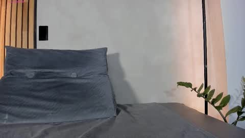 Sofia independent model online show from 01-09-26, 11:46