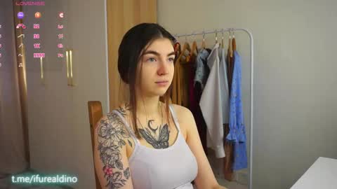 Snapshot of honeykadakia chatting on 02-12-26, 06:19 Jane online show from 02-12-26, 06:19