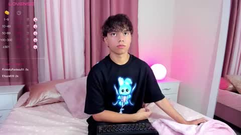 honeymoon_sariel online show from 11-17-25, 08:14