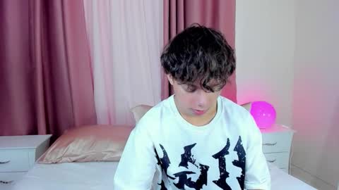 honeymoon_sariel online show from 12-15-25, 01:48