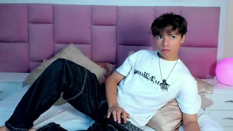 honeymoon_sariel online show from 04-30-26, 02:01