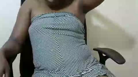 Honeymuny online show from 10-26-25, 09:31