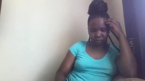 Honeymuny online show from 11-30-25, 07:12