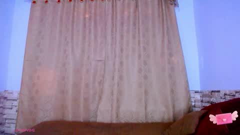 Victoria online show from 11-26-25, 11:44