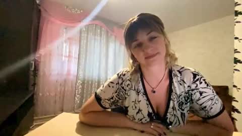 Snapshot of honeyrose333 chatting on 09-24-25, 09:12 Vita online show from 09-24-25, 09:12