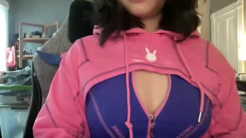 Snapshot of honeysunshineneko chatting on 05-01-26, 06:34 HoneySunshineNeko online show from 05-01-26, 06:34
