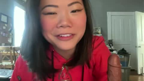 Snapshot of honeysunshineneko chatting on 05-08-26, 03:06 HoneySunshineNeko online show from 05-08-26, 03:06