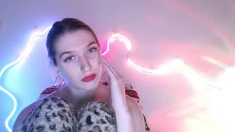 honeyveil online show from 04-15-26, 02:02