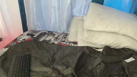 honeywhisper69 online show from 10-03-25, 07:44