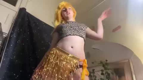 Emi Rose online show from 04-21-26, 01:29