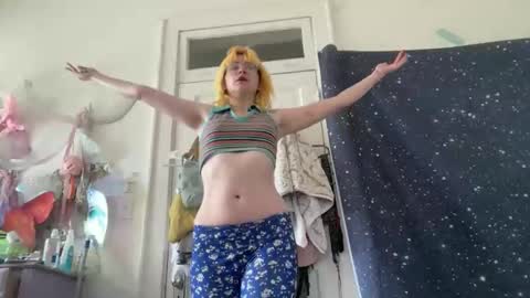 Emi Rose online show from 04-24-26, 06:32