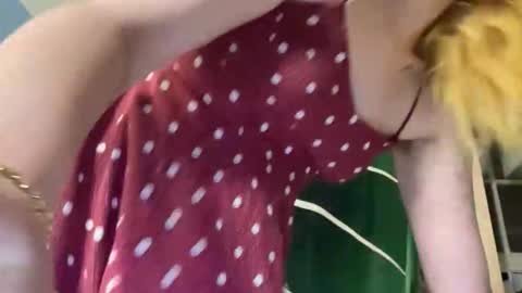 Emi Rose online show from 04-28-26, 04:28