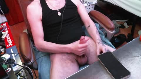 hoodiex22 online show from 02-21-25, 02:28