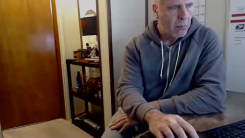 Jayson online show from 04-05-26, 01:19