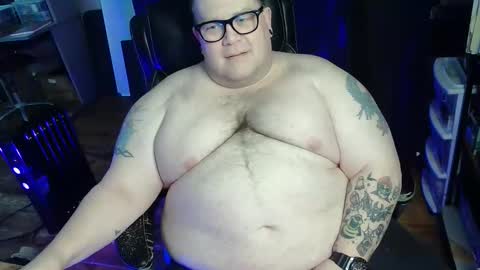 Snapshot of hoosierdaddyxl chatting on 01-05-26, 08:12 Sir online show from 01-05-26, 08:12