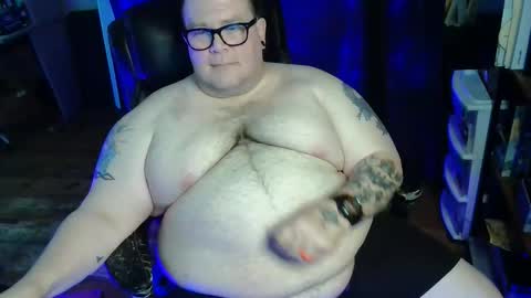 Snapshot of hoosierdaddyxl chatting on 05-29-26, 05:22 Sir online show from 05-29-26, 05:22