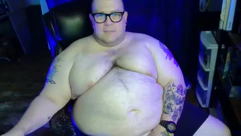 Snapshot of hoosierdaddyxl chatting on 06-09-26, 04:51 Sir online show from 06-09-26, 04:51