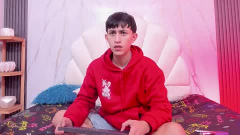 hoot_booys_ online show from 12-14-25, 08:46