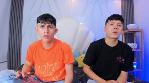 hoot_booys_ online show from 04-27-26, 09:35