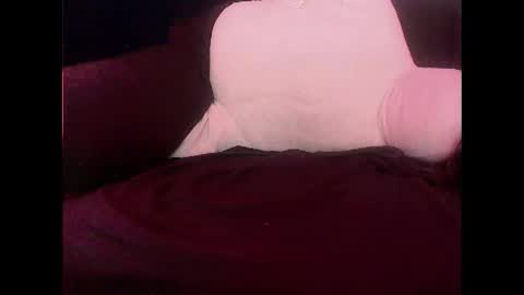 Snapshot of hopps28 chatting on 12-23-24, 06:44 hopps28 online show from 12-23-24, 06:44