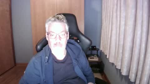 Snapshot of horndoggyx1 chatting on 12-14-25, 10:53 horndoggy online show from 12-14-25, 10:53