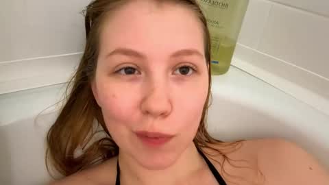 Audrey online show from 03-10-26, 03:33