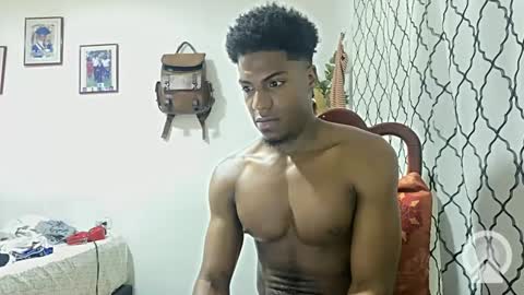 Snapshot of horneyguy2399 chatting on 01-14-25, 04:36 sugarbaby online show from 01-14-25, 04:36