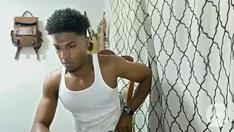 Snapshot of horneyguy2399 chatting on 01-15-25, 05:19 sugarbaby online show from 01-15-25, 05:19