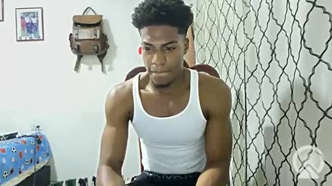 Snapshot of horneyguy2399 chatting on 01-17-25, 01:47 sugarbaby online show from 01-17-25, 01:47