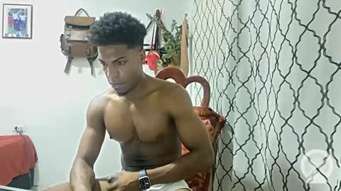 Snapshot of horneyguy2399 chatting on 01-24-25, 02:49 sugarbaby online show from 01-24-25, 02:49