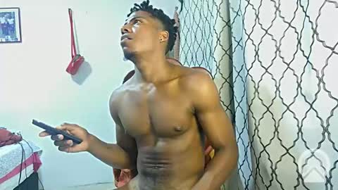 Snapshot of horneyguy2399 chatting on 02-05-25, 04:37 sugarbaby online show from 02-05-25, 04:37