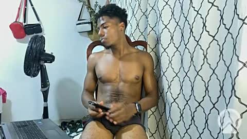 Snapshot of horneyguy2399 chatting on 02-09-25, 08:11 sugarbaby online show from 02-09-25, 08:11