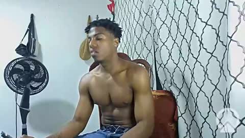 Snapshot of horneyguy2399 chatting on 03-10-25, 12:40 sugarbaby online show from 03-10-25, 12:40