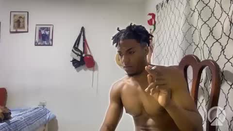 Snapshot of horneyguy2399 chatting on 11-12-25, 02:01 sugarbaby online show from 11-12-25, 02:01