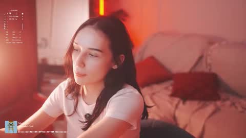 Snapshot of horneyjozy chatting on 11-15-25, 07:43 Horney Jozy online show from 11-15-25, 07:43