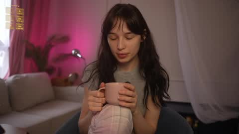 Snapshot of horneyjozy chatting on 05-15-26, 03:52 Horney Jozy online show from 05-15-26, 03:52