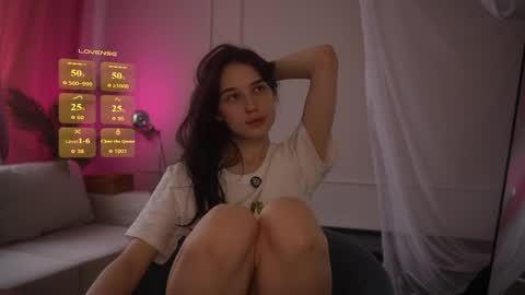Snapshot of horneyjozy chatting on 05-18-26, 03:29 Horney Jozy online show from 05-18-26, 03:29