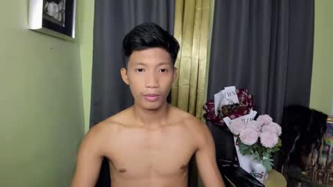 Snapshot of horny_asianmoreno chatting on 02-03-25, 04:52 ROGER online show from 02-03-25, 04:52