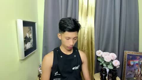 Snapshot of horny_asianmoreno chatting on 03-04-25, 08:35 ROGER online show from 03-04-25, 08:35