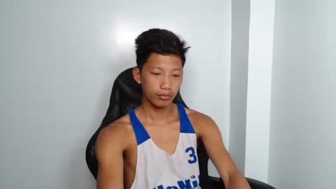 Snapshot of horny_asianmoreno chatting on 09-18-25, 10:34 ROGER online show from 09-18-25, 10:34