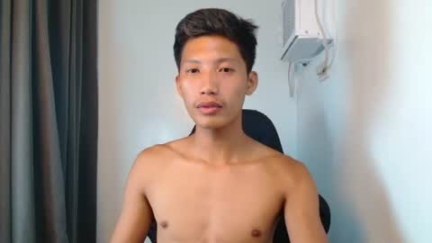 Snapshot of horny_asianmoreno chatting on 09-23-25, 11:30 ROGER online show from 09-23-25, 11:30
